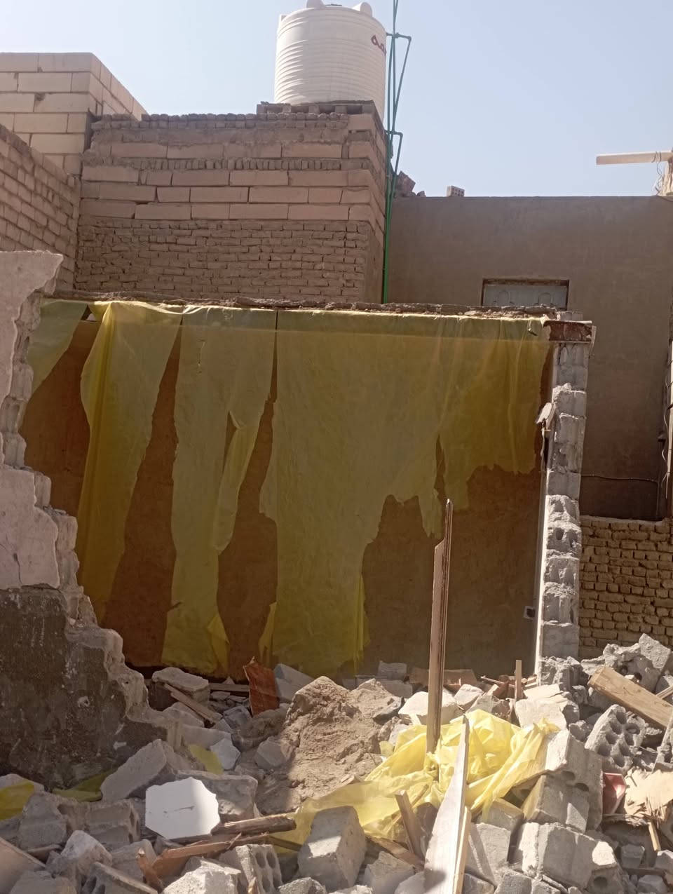 شيلمان ثقيل • أكثر من ٣٠