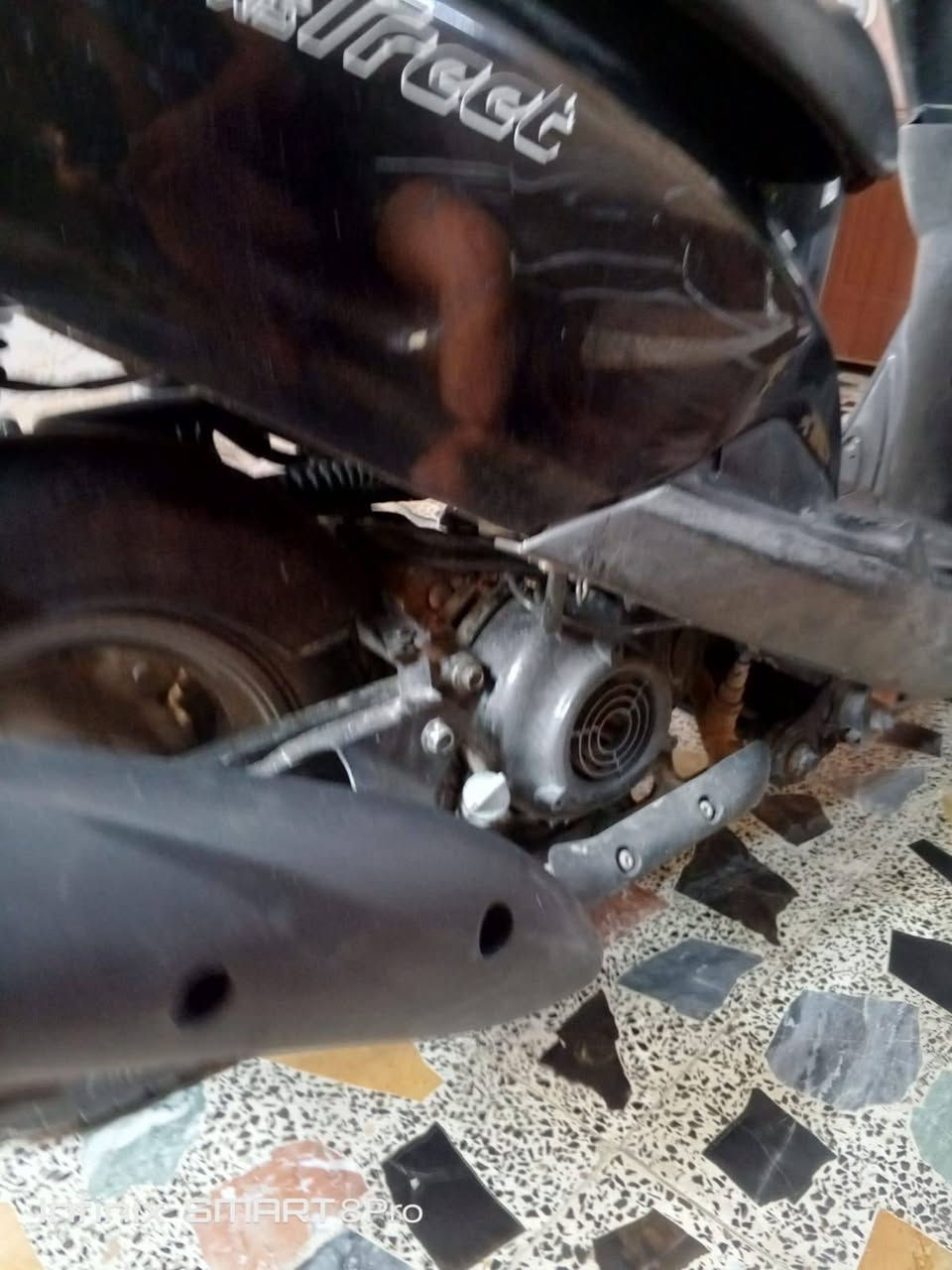 سلام عليكم دراجه لكزز ياباني خطين جديده  كلشي بيه شغال السعر650 مكان العبيدي. ***********
