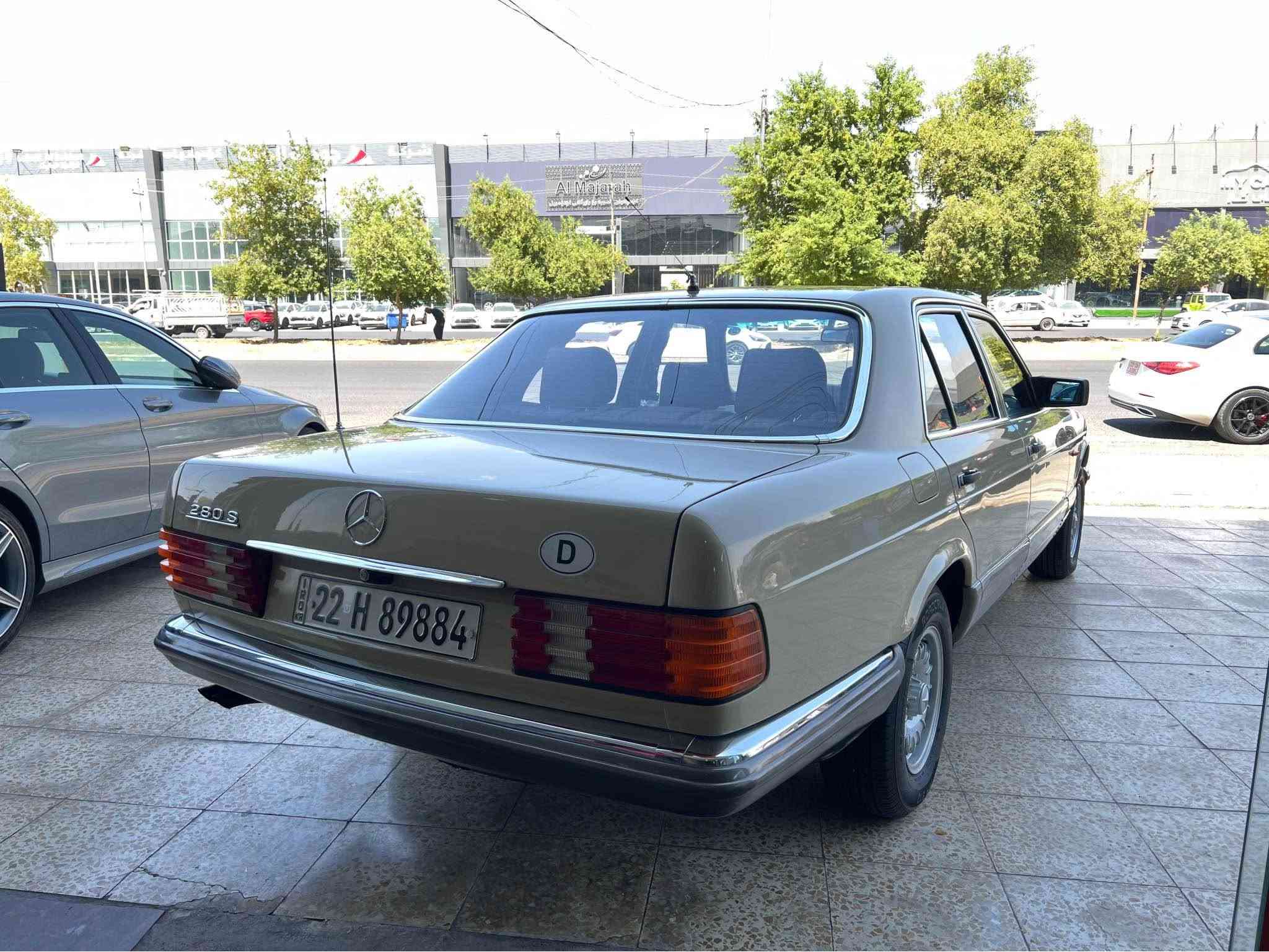 Mercedes Benz 280S 1983

موديل 1983 الماني دخول جديد

بنزين محرك گير بيلاد برغي مامفتوح 
داخل و خارج سيارة بيلاد على وضع الشركه

رقم اربيل 

مكان سيارة اربيل معرض هاشم للسيارات 

***********
*********** أربيل, العراق

