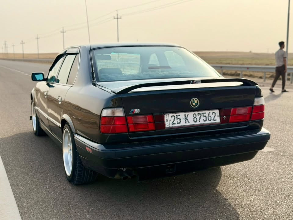 بي ام ٥٢٥ • موديل ٩٢ • رقم كركوك