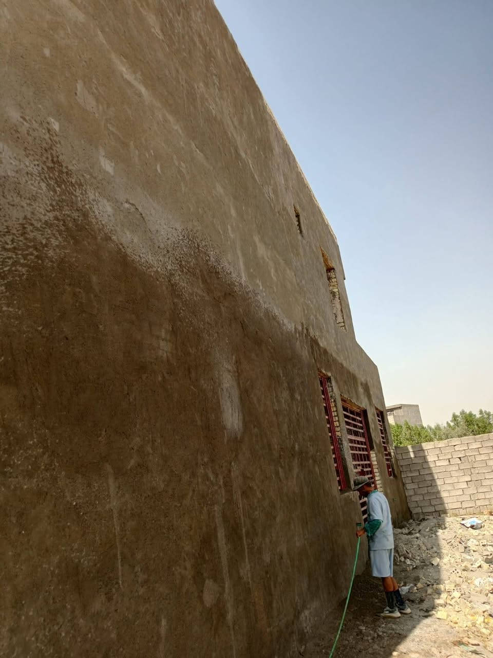 سلام عليكم  خلفة لباخ متفرغ 
 تشميع جرارة سقل ناعم  نثر 
تصليحات بغداد  الكرخ هاتف *********** واتساب 
*********** واتساب

نص مكتوب في الصور:
- Galaxy A05s