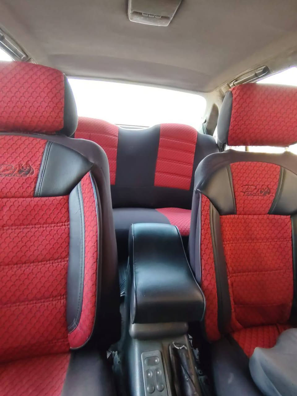 برنس موديل 96 سياره جاهزه من كلشي كير ومحرك مكفول صدر أمامي خلفي جاهز تبريد جاهز تخم تاير كلشي تمام والكشر كدامكم بالصوره وداخلها نضيف هم كدامكم السعر 35 ورقه وبيها مجال للطيبين الشراي يتصل على هذا الرقم ***********
