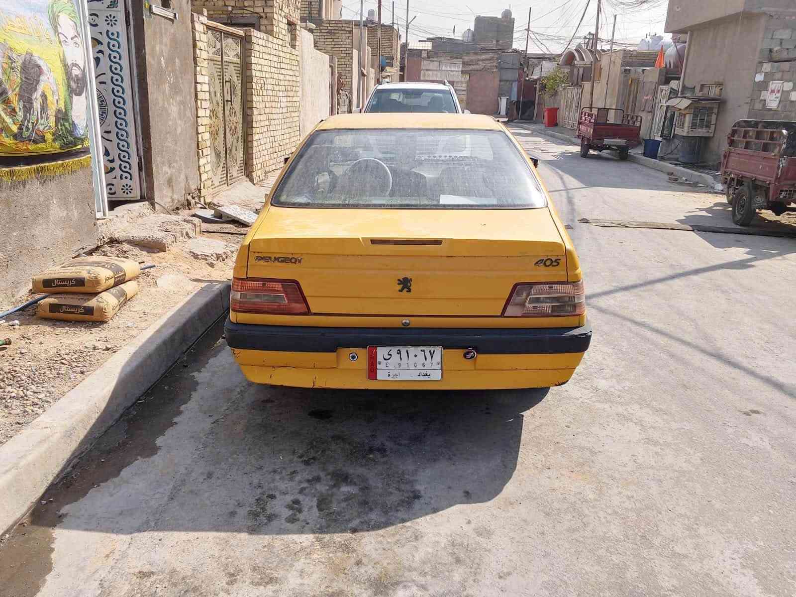 سلام عليكم
بيجو لميس 2013 تكسي
رقم بغداد تحويل مباشر 
مكينه وكير خير من الله
صدرها نضيف لامامي موجود احتياط وياها
تايرات نص عمر
كهربائيات شغالات مابيهن نقص
داخلها نضيف 
سياره بلاديه بس صبغ باب خلف لسايق مبخوخ بخ وبيه طخه بجاملغ لخلفي 
باقي لسياره خير من الله 
نراقصها بريك دوستين وبربرين بيه صوت
سياره عليها هيئه ورقتين يطيحن من سعرها 
سعرها 27وتنزل ورقتين يعني 25وبيه مجال 
مكاني بغداد ام الكبر والغزلان 
***********
للبيع وترهم مراوس
