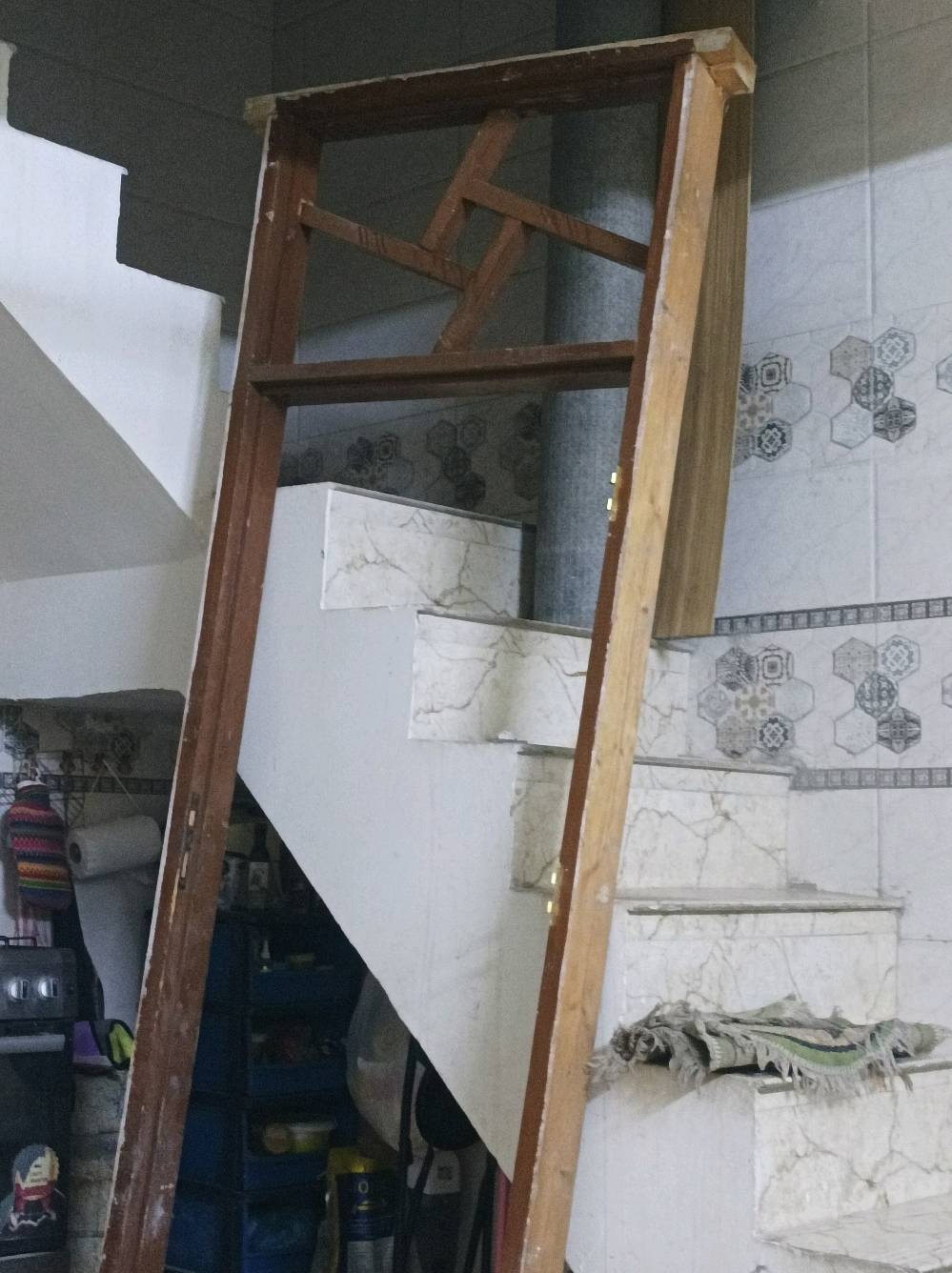 باب مع كيلون قياس190 طول 
90 عرض
مع جرجوبه بسعر 75 الف بغداد الكرخ
غساله ب180