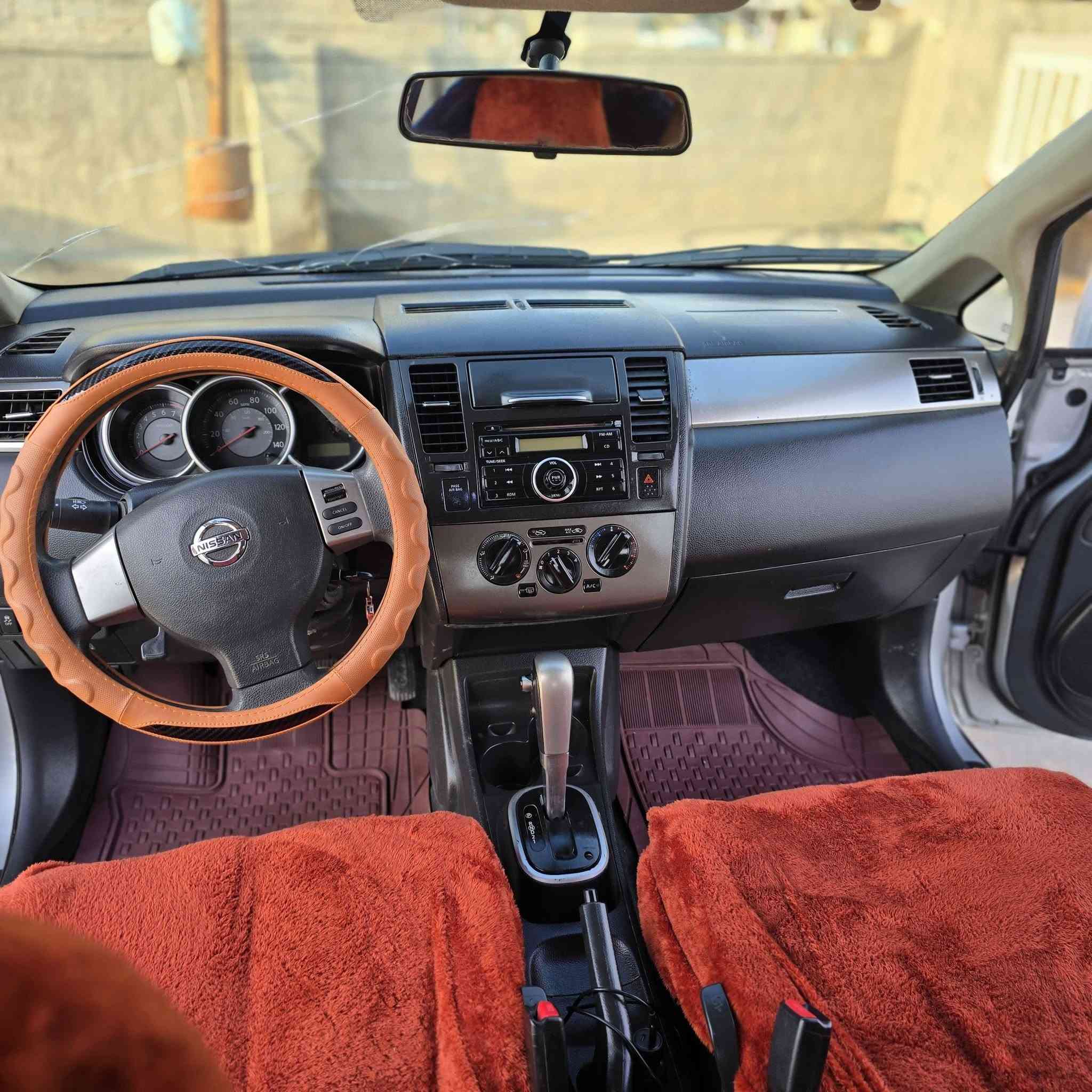 نيسان فيرسا • ٢٠١٢ • ٧٢ الف