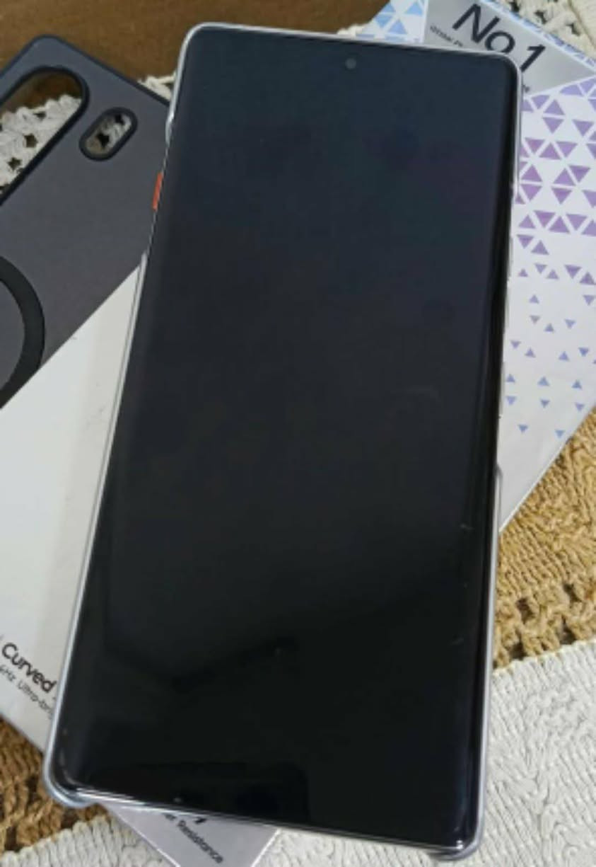 تكنو كامون 40 برو فايف جي تلفون استخدام شهر خدش مابي نضافه ١٠٠ سعره ٣٢٥ بي مجال قليل مكاني شطرة رقمي وأنساب ***********
