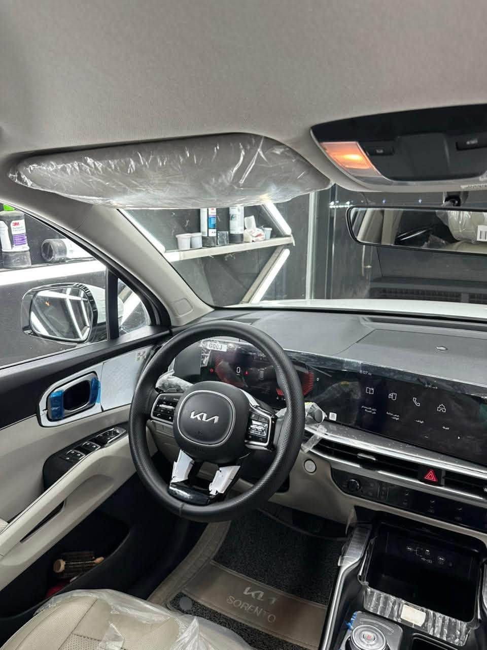 سورنتو  2025
السياره بحالة الوكاله ماشيه 20000 
4 سلندر 
مواصفات بصمه كير موس تبريد بالمقاعد7 راكب تبريد امامي وسطي خلفي مري شفط شاحن لاسلكي ومواصفاتها المعروفه بعدها بالضمان 5 سنوات تبديل دهن من شركة أكدال تعمل عل بانزين عادي سياره باسمي كفاله عامه 
رايدها 275 بيها مجال 
اتصل ***********
مكاني تكريت القادسيه
