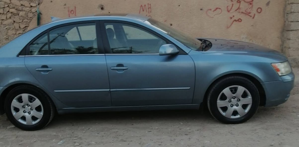 السلام عليكم 
للبيع سوناتا 2010امريكي بيه قطعتين تبديل بس مو حادث السعر 105رقم نينوى بسمي 
***********
