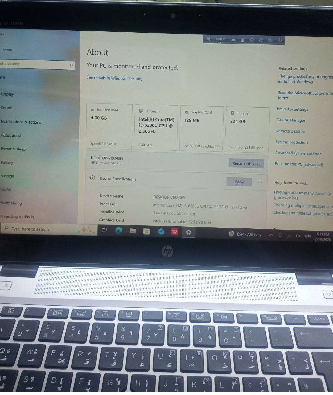 السلام عليكم  شباب لابتوب hp ci5 الجيل السادس شاحنه اصليه وبطاريه جديده وجنطه لتواصل واتساب *********** السعر200الف اكو توصيل
