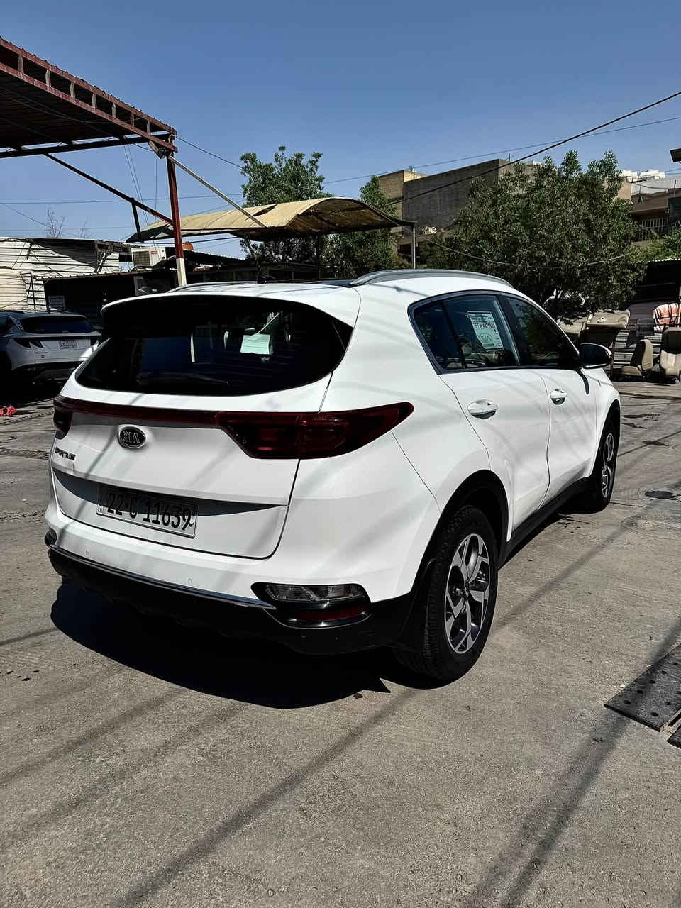 سلام عليكم ….

سبورتج خليجي 2019 بانوراما رقم اربيل باسمي شرط تحويل اي يوم يعجبك سيارة حلوة على أيدي من الدوام للبيت ماشية 160 الف كم
مواصفات السيارة 
محرك 2000 دوش
تبريد قطعتين
اشاير بالمري 
ويل 19 
وباقي المواصفات معروفة
بيهة ضرر هلال جاملغ الخلفي جوة قبق بانزين معمر فقط ورصعة بالباب الخلفي على وضعهة باقية

السعر 167💵
ورقة وبيهة مجال حك جيتك

رقم الهاتف ***********
