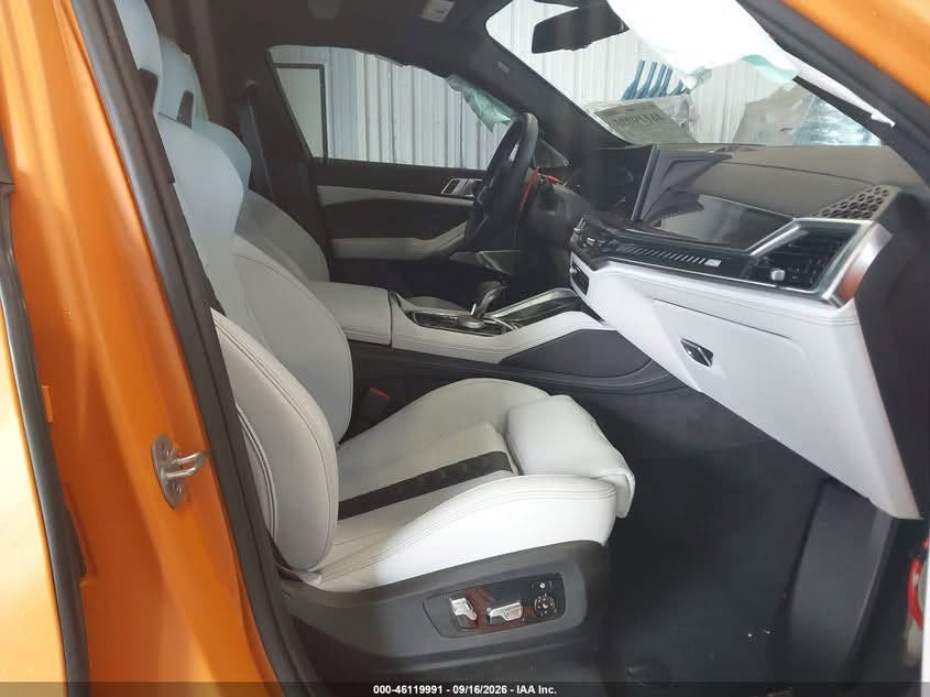 X6 M كومبيتيشن • V8 4.4 • ٤٠٠٠٠ ميل