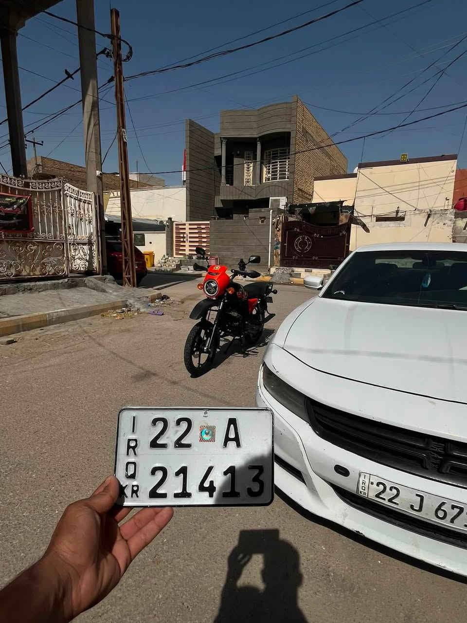 السلام عليكم
دايوان جبلي 
محرك 200 cc 
موديل :2026
رقم اربيل 22 
الرقم بأسم ابن جرد يعني احولك السفرة بأسمك ياخذك ويداورلك تدفع بس فلوس المداور 100 الف نقلك مجاني روحه لأربيل 
سعرهه 2:900
مليونين و 900
قابل للتفاوض 📍
سعر الزيرو 3.200
📍مكان الدراجة :الدوانية
ماشية 4 الألف
*********** واتساب اتصال 📱♥️.
