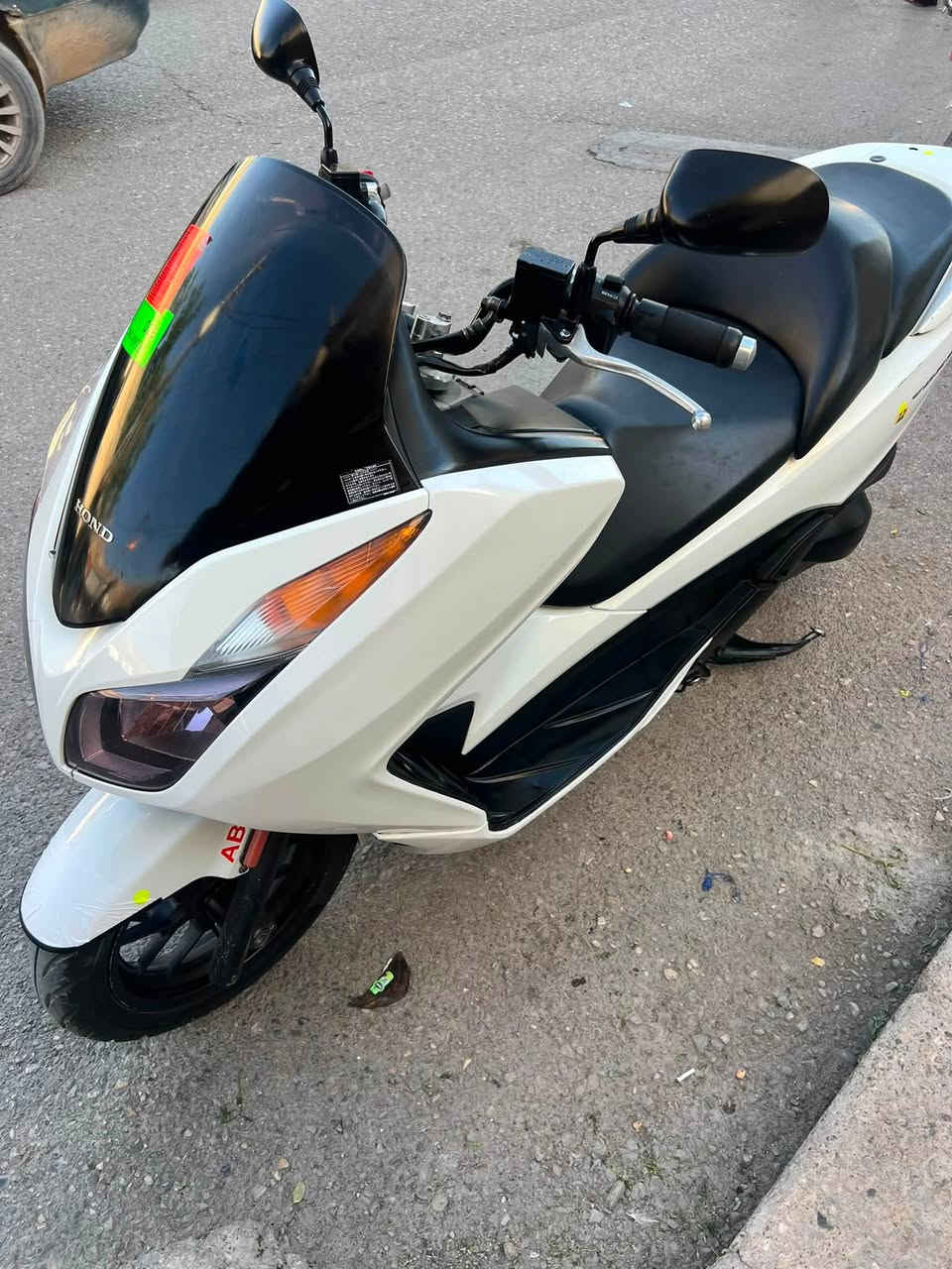 سلاو برایان
ئەم ماتۆرەمان هەیە بۆ فرۆشتن 
هۆندای فۆرزای سفر١٢ 
ماتۆرەکە زۆر خاوینە هیچ عەیبیکی نیە 
هەموو گیانی بەشەرت 
یەک دینار مەسرەفی نیە 

گۆرینەوەش دەکەم بە شتیک دلم بیگریت 
بۆ زانینی نرخ نامە بنیرن لە خزمەتانام 

واتس ئاپ 
***********

