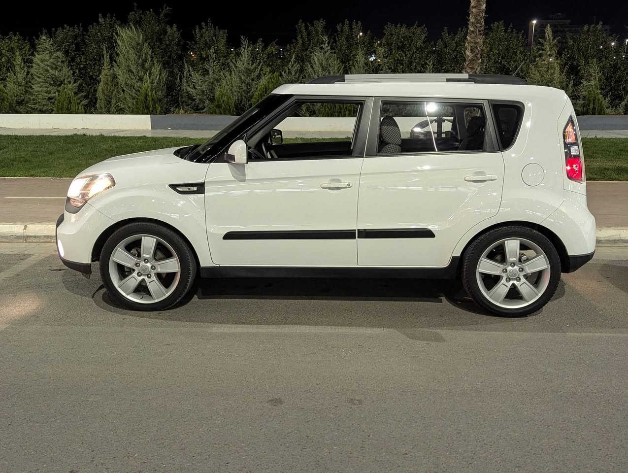 KIA SOUL 2011    مکفول خلیجی
بسم اللە رحمان رحیم

سلام علیکم

سيارة: كيا صول خلیجی

موديل:2011

مكينة: 16 دوش

سيارة كلش نظيفة بدون صبغ بدون بارد كلشي بلادي حتى سبير مانزل گير محرك بشرط الف فيطر وياي ثلاث سيوجات مال شركة 

سنوية جديدة باسمي تحويل ثاني يوم 
عنوان: سليمانية
للاستفسار: ***********
