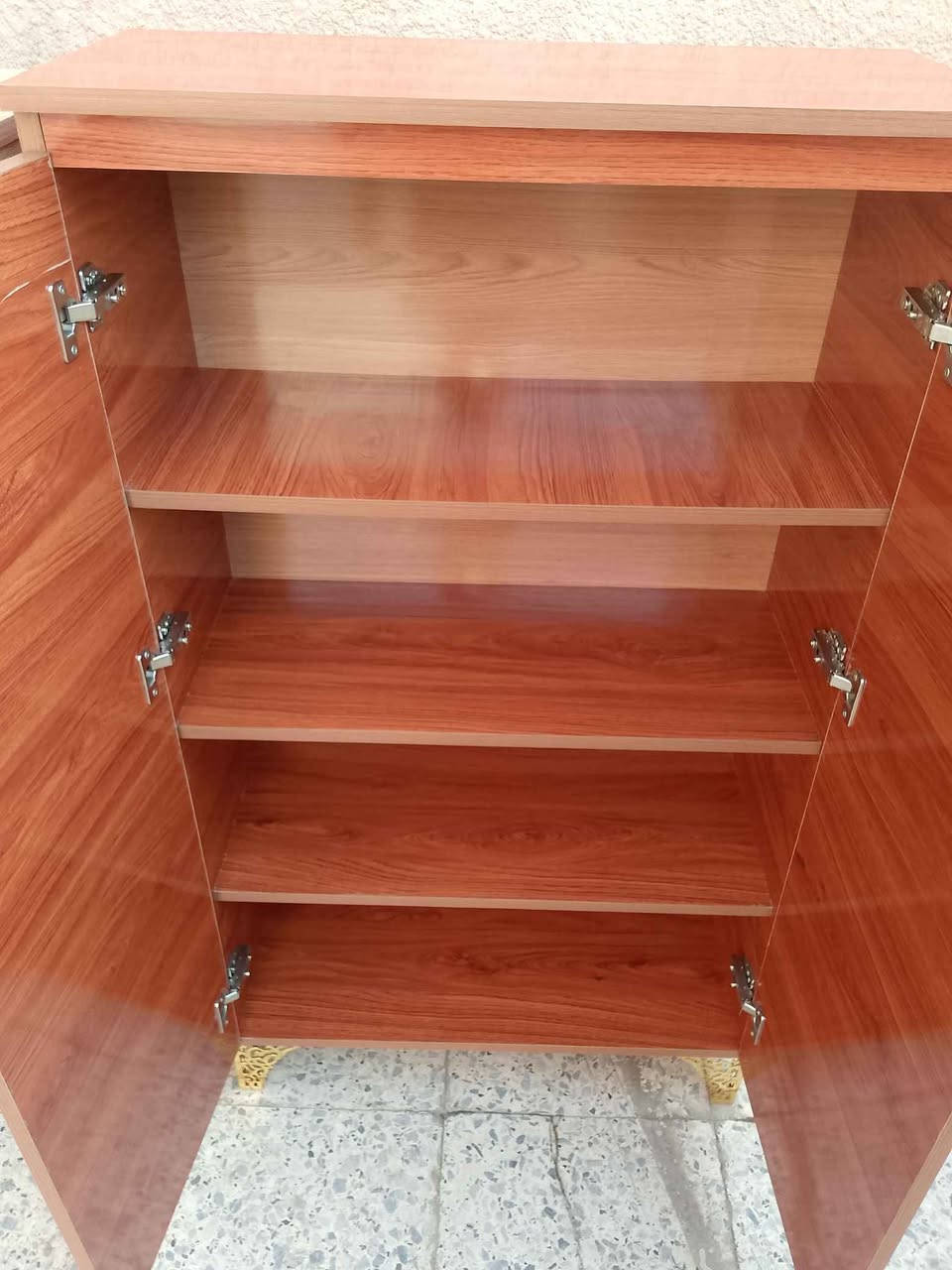 لوكر كتب طلاب قياس 130*32*75 خشب ثقيل 18ملم تزكام سعر 100 توصيل موجود جميع مناطق البصره حجز وتساب *********** البصرة, العراق
