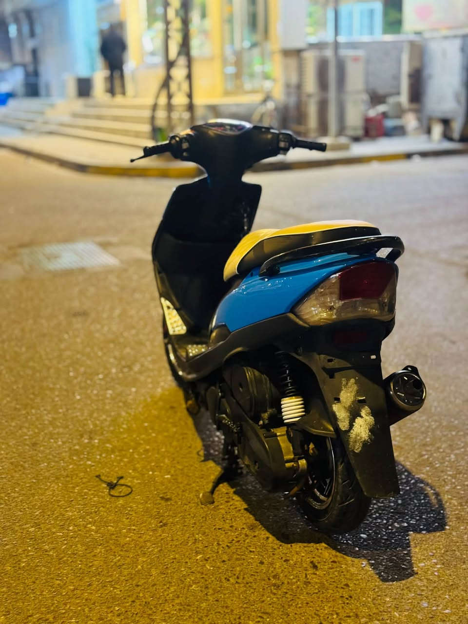 دراجه ماكس للبيع
دراجه نضيفه وشغاله كزوز SC كشن مدوشمه مونستر الدراجه مفتوحه السعر 600 وبيها مجال رقم ***********
