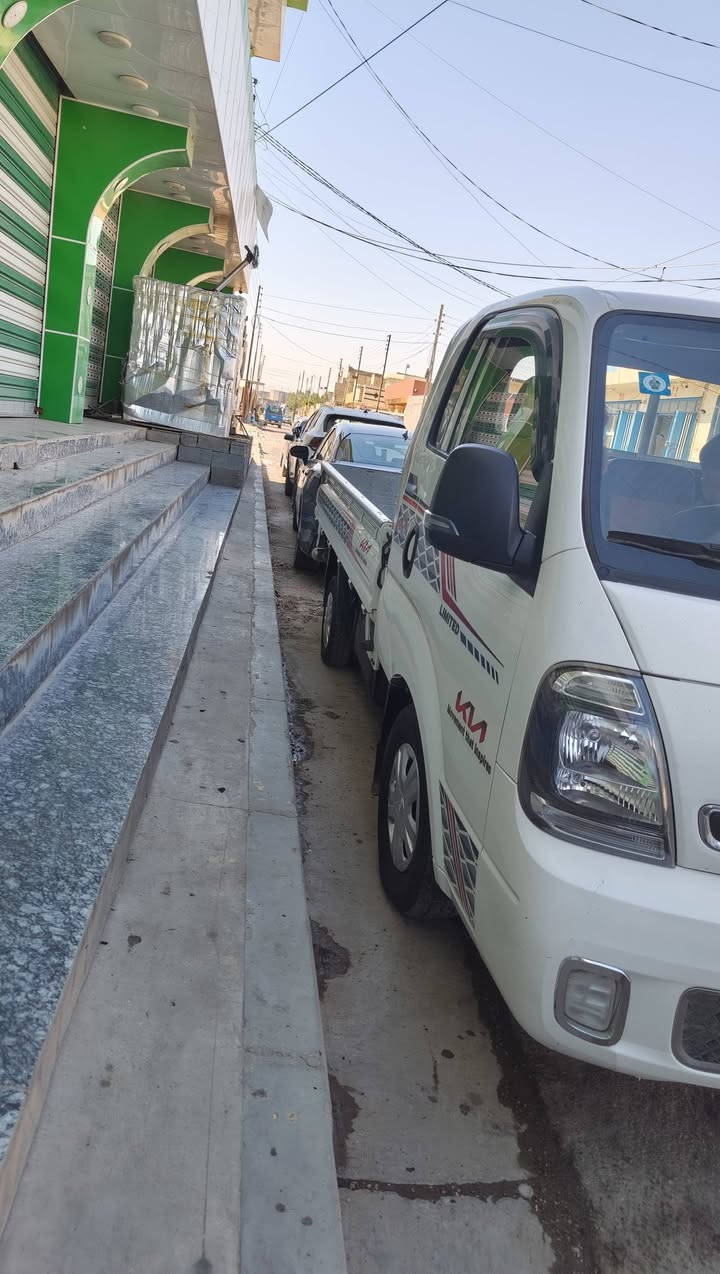 سلام عليكم
للبيع كيا  حمل
موديل   22
رقم بغداد تحويل ثاني يوم
محرك كير كفاله 
ماشيه 120
تخم تاير جديد 
السعر،     139 بي مجال 
العنوان الانبار عامريه 
***********
***********
