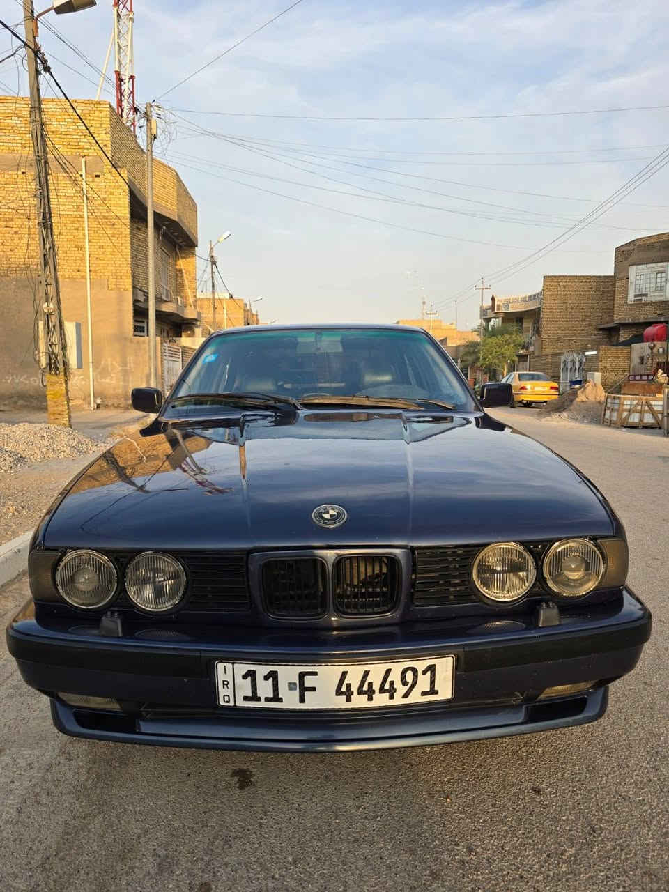 السلام عليكم BMW 525 1992 بأسمي مشروع وطني محرك مسكر تك فاينوس رقم بغداد تخم تاير تبريد مقاعد جلد فتحه سقف قفل مركزي هزه جديده سنويه 2030 رقم بغداد مكانها  بالكوت بدون حادث صبغ فقط السعر 58 قابل للتفاوض
***********
