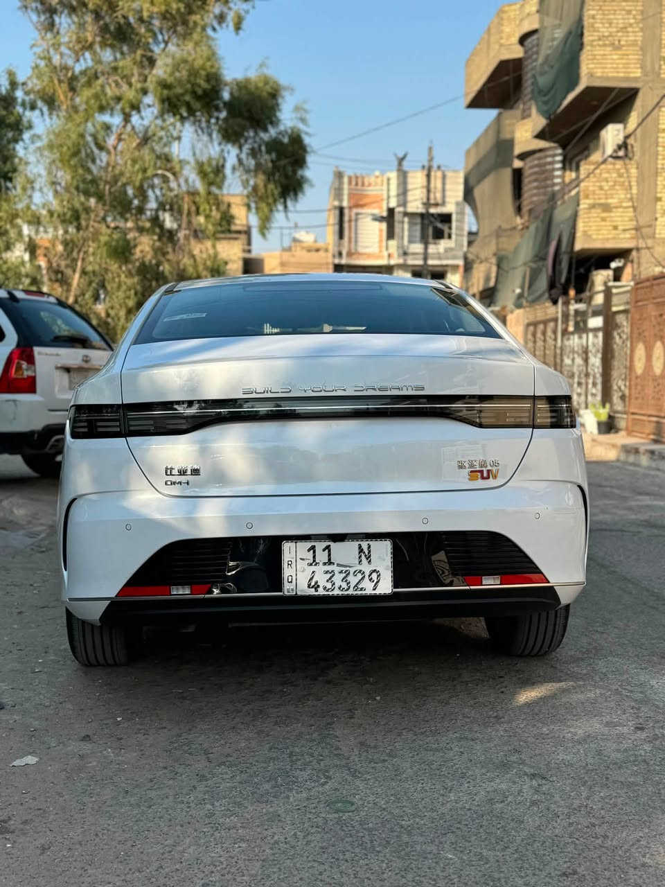 🔥🔥 للبيع BYD DESTROYER موديل 2025 – فل مواصفات 🔥🔥عدا الفتحه 

🚘 BYD Destroyer 2025

🤍 اللون: أبيض

✨ نظافة عالية جداً

📏 الممشى:10000 كم  الكلي مع الشحن – حقيقي

🛡️ مكفولة من الضربات والصبغ

📍 بغداد 

🪪 رقم بغداد بأسمي

📄 سنوية جديدة

⚡ محرك 1500 هايبرد

🔋 3 أنظمة: شحن ذاتي + هايبرد + شحن خارجي

🔥 فل مواصفات وتجهيزات:

🔹 مقاعد جلد أبيض رياضية + فتحة سقف

🔹 لايت داينمك عالي وناصي أوتو

🔹 شاشة كبيرة قلابة مرتبطة بالذكاء الاصطناعي

🔹 كامرة خلفية دوارة

🔹 بكلايت LED

🔹 بصمة + كارت

🔹 هاندر بريك بصمة + أوتو هولد

🔹 كيجات شاشة🔹 LED أوتو + LED صباحي 

🔹 تبريد قطعتين

🔹 10 إيرباك 🛡️

💯 السيارة جاهزة ونظيفة جداً وما تحتاج أي مصروف.

👀 المعاينة خير دليل على النظافة.

💰 السعر:19700 عراقي – قابل للتفاوض  

📞 ***********8
