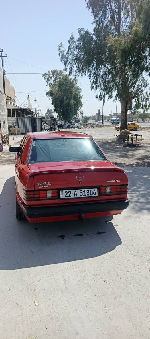 مارسدس 190 طيارين موديل 1991 
سنويه ل 27 + بطاقه بانزين 
تبريد + تدفئه 
بدون صبغ بدون ضربه
السعر 60 
للاستفسار اتصل
***********
