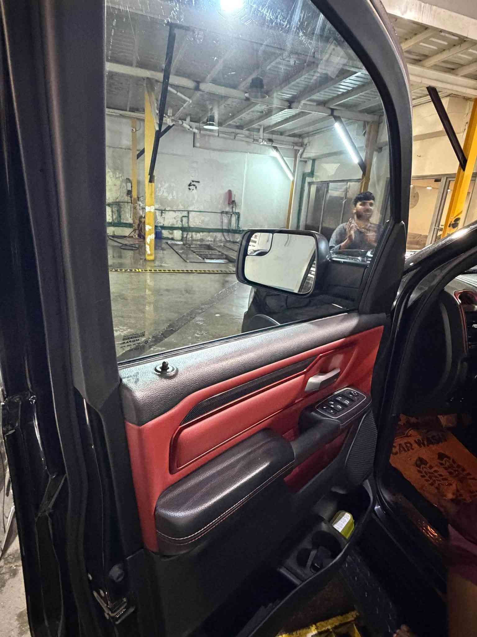 رام ريبل 2022
رام ريبل مع نضام ال etorque الكهرباء مساعد بتقليل صرف وزيادة عزم السيارة

     (رقم اربيل ) وسنويه تضليل 

الموديل : 2022

كلين تايتل وراد أمريكي بدون اي حادث او صبغ 

المحرك : V8 5.7L . 

المواصفات :

* كزوز سستم . 

* شاشة كبيرة (تسلا)

* نظام ملاحة GPS . 

* المصابيح الأمامية زنون .

* كشافات الضباب زنون . 

* المصابيح الأمامية LED .

* المصابيح الخلفية LED  مع رادار خلفي

* نقطة عمياء . 

* دخول ذكي (بصمة) . 

* تشغيل عن بعد .

* مقاعد رياضية من الجلد الفاخر خاصة لنسخة REBEL

* مقعد السائق كهربائي. 

* مقعد الراكب كهربائي. 

* كاربون فايبر . 

* تدفئة مقاعد . 

* تدفئة ستيرن . 

* المقاعد كهربائية .

* حساسات امامية

* حساسات خلفية . 

* كاميرا خلفية . 

* دوسات جانبية . 

نظام المحافظة على المسار

نظام بريك طوارء تلقائي 

نظام المساعدة على الركن

* مكيف خلفي .

* الويلات مع الاطارات مخصصة للطرق الوعرة .

* منظومة كاملة لقطر العربات . 

* المرايا الجانبية قابلة للطي كهربائيا .  

* الشباك الخلفي كهربائي .

* غطاء جلد للبودي الخلفي .

* إمكانية تعديل ارتفاع دواسات البنزين والبريك كهربائيا . 

* هاند بريك كهربائي . 

* نظام تشغيل واطفاء اوتوماتيك لتقليل صرف الوقود . 

* مرايا بخاصية التعتيم الذاتي . 

*قفل اكسل خلفي

*قفل اكسل امامي

الاستفسار ***********

سعر ٣٩٠$  وبيها شي بسيط للشراي
