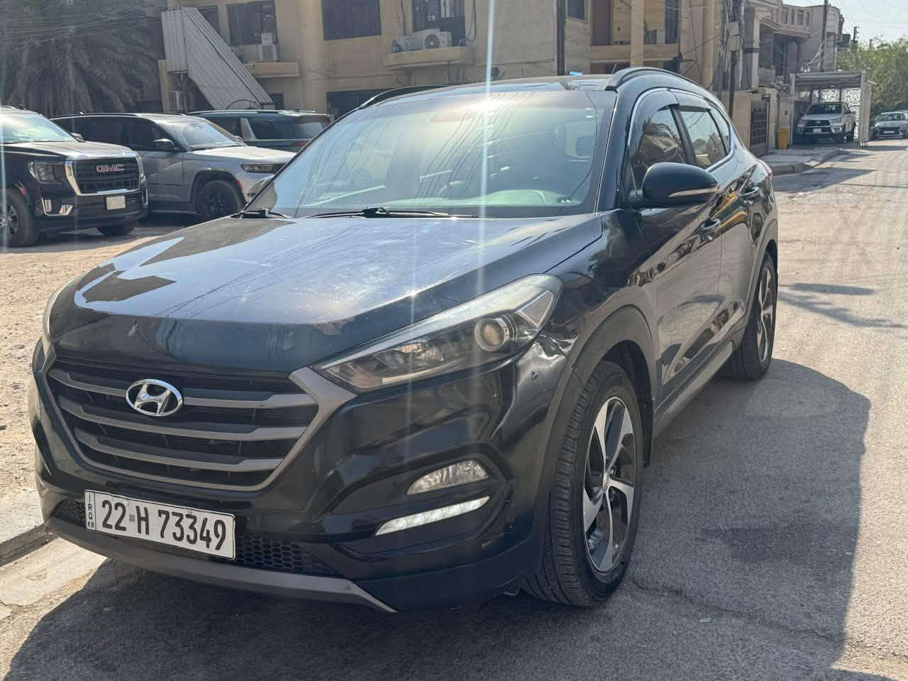 توسان 17 لون اسود چيكي يعتبر خليجي فول موصفات سقف بانوراما فور ويل محرك 2400 جي دي آي تبريد لمس وبعد موصفات اخرى السيارة جاهزة وبأسمي رقم اربيل من سكنت بغداد بلديات *********** السعر 150 وبيه مجال
