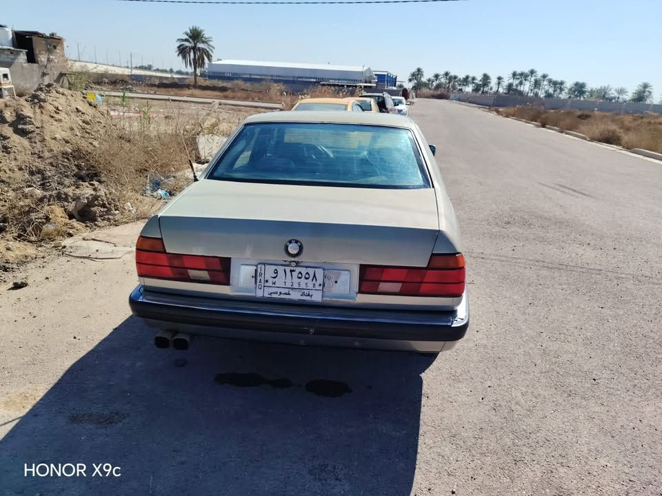 السلام عليكم بيئم 735 بغداد باسمنه تحويل ثاني يوم سياره مكينه وكير خير من الله ولكشر كدامك البارحه طبيت بنكره وصدرها المامي اوكع عارضها 25 ورقه 

ملاحضه مكلف بلنشر هاذ رقم الهاتف وتصل مكاني بغداد النهروان ***********
