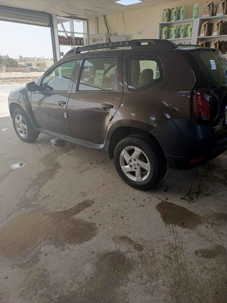 رينو داستر
محرك 2000 موديل 2018 ماشيه 47 لونها بني غامق حداديتها كامله باتري جديد تخم تايرات جدد بيها طخه خفيفه بجنطه بدون صبغ ولا معجون سنويه بأسمي نافذة بشهر 1 السيارة مالت بيت بس للدوام سعرها 85 وبيها مجال.
رقم الهاتف ***********
