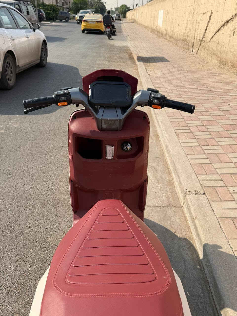 دراجة شحن • شحن سريع • ٦ بطاريات