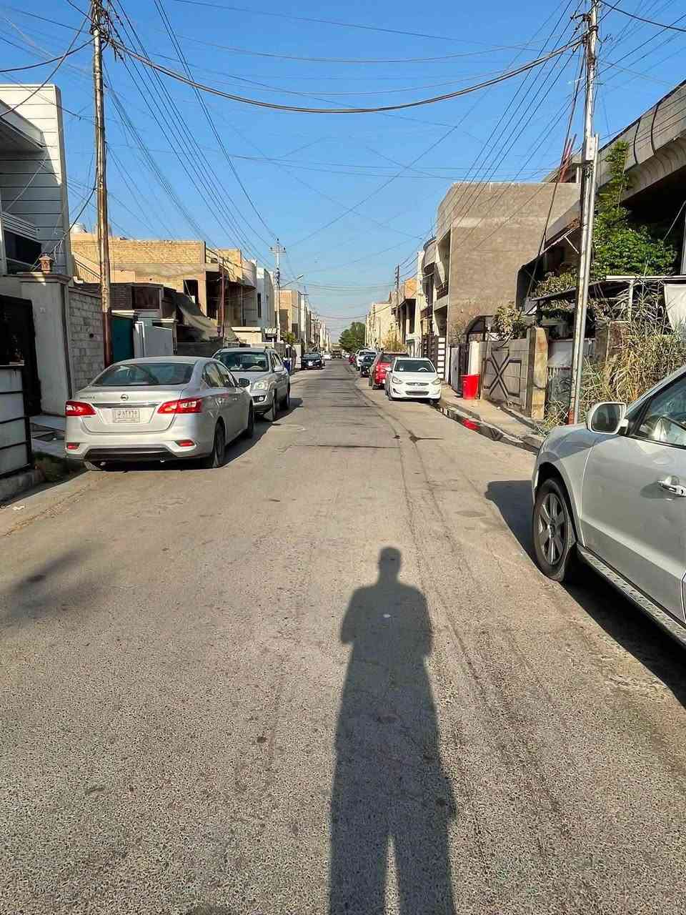 السلام عليكم بيت للبيع في حي الجهاد منطقه الشارقه 
البيت مساحته ١٥٠ واجهه ٧ ونص ونزال٢٠  يحتوي البيت  على ٤ غرف نوم و صاله ومطبخ وحمام عدد ٢ 
والبيت قرب سنتر الحسنين بناء البيت ٢٠١٦ 
وسعره جدا مناسب 
للاستفسار اتصل على الارقام التاليه 
***********
ابو مرام للعقار ❤️
