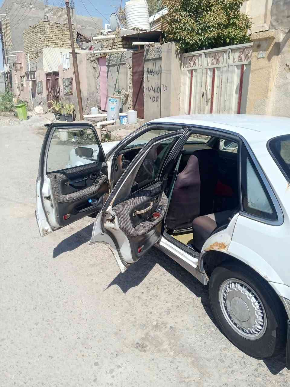 سلام عليكم
سيارة جاهزه مكينه وكير وحداديه  وطخم تاير 
ذي قار قضاء الرفاعي 
رقم صاحب سيارة ***********
