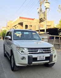 باجيرو ٢٠١٠ • فور ويل • بدون صبغ