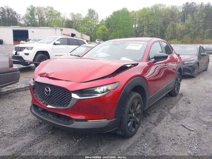 Mazda CX-30 السلام عليكم 
موديل2024  محرك 2.5 لتر 4 سلندر 

المواصفات الأساسية
محرك 2.5 لتر Skyactiv-G
قوة 191 حصان
عزم 186 رطل/قدم (252 نيوتن.متر)
گير أوتوماتيك 6 سرعات
نظام دفع رباعي AWD قياسي
استهلاك وقود (حوالي 12.3 كم/لتر) �
Edmunds +١ مقاعد جلد 
صور الحادث موجوده وبيها كلير من امريكا اجت صفحه للبيع او المراوس ب االنتره  130
شهداء بابل وكاله تجيك مرقم كامل .***********
