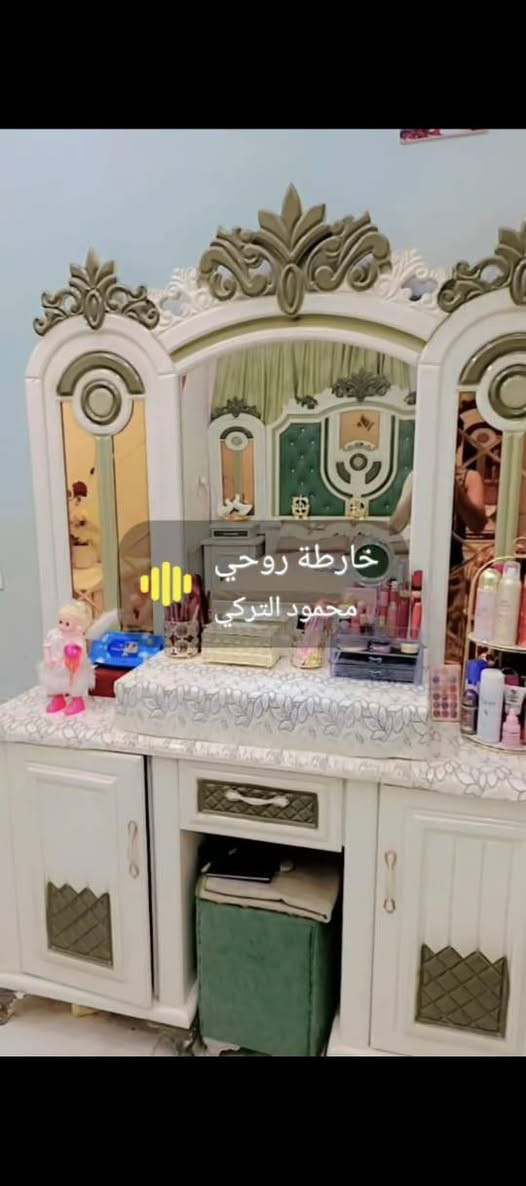 سلام عليكم غرفه للبيع نضيفه كلش
سعر مليون و300 وبيه مجال سوق الشيوخ الحسائيه 
***********
