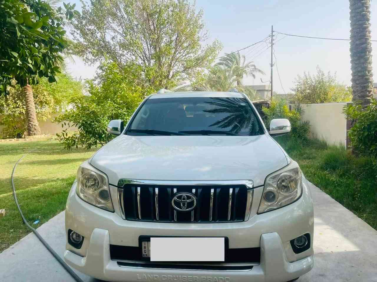 سلام عليكم سيارة برادو  خليجي مكفولة كفالة عامة ما عدا بارد شوية اباب الجنطة 6سلندر  مواصفاته TXL فول ما عدى الفتحة 
1بصمة
2كشنات جلد 
3شاشة نضام أندرويد تاب طويل 
4تحكم ستيرن 
5ثلاث قطع تبريد 
6دفع رباعي 
سيارة مناقصها شي ماشية 190كم تحويل مباشر سعر 273 وبيها مجال قليل ***********
