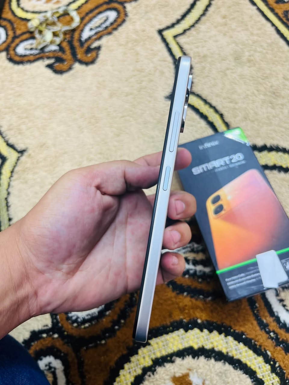 سمارت 20 • ١٢٨ • ٨ رام
