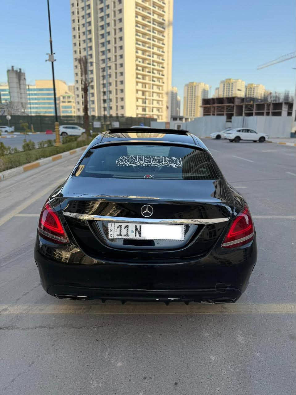 بيع مستعجل جوا سوك 195 ورقه 
مرسيدس C300 AMG  اصل 2019 فووول 
بانوراما كامله كواسي مومري ستيرن كهرباء شاشه كبيره مطعمه ابانوس فول للأخير 
ماشيه 80 الف حادثها خلفي جدا خفيف صورته موجوده
 بدون شواصي بدون لغود (( بدون ايرباك )) 
مكاني بوابه العراق المنصور 
رقمها بغداد باسمي 
*********** محمد
