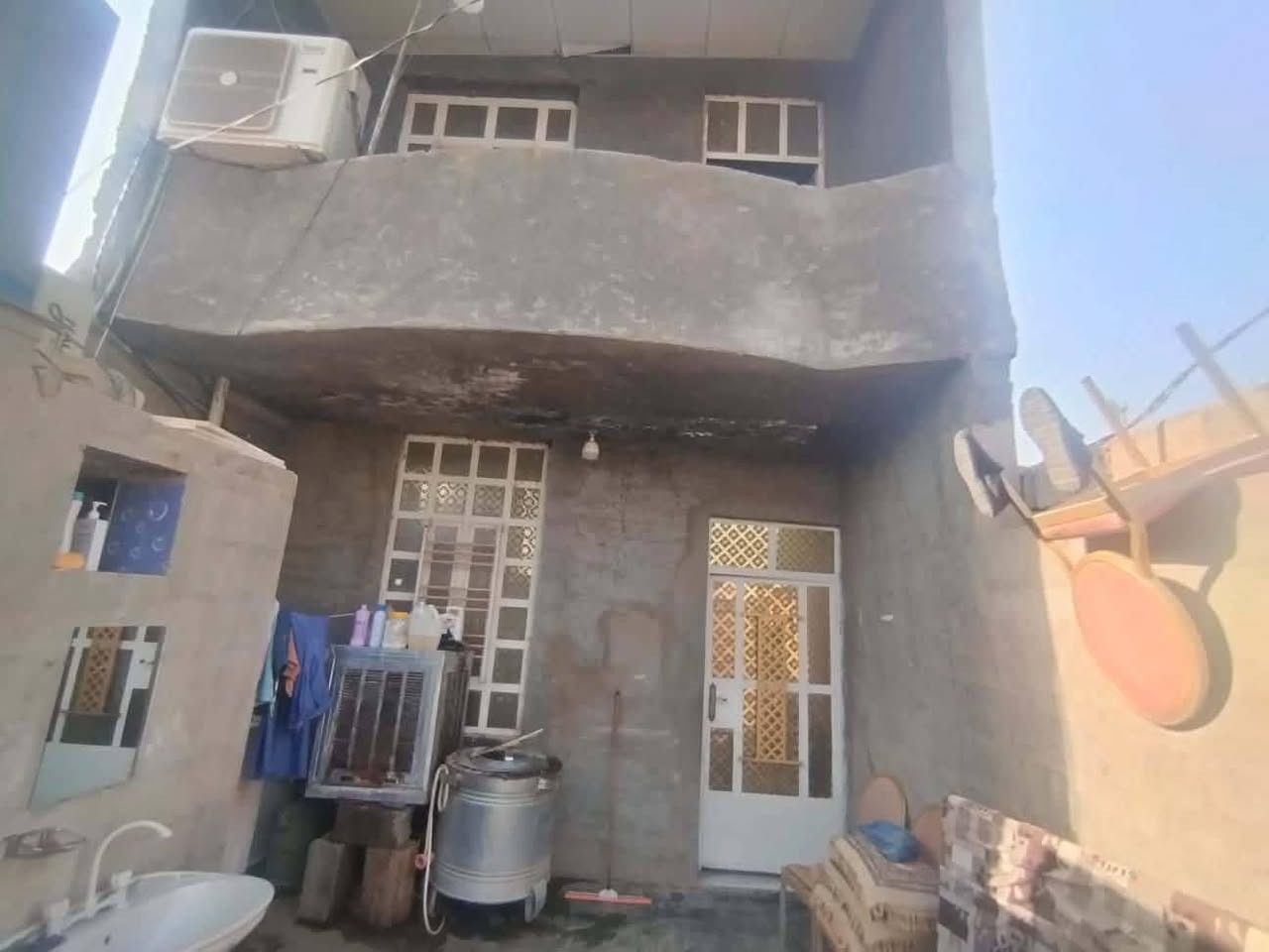 مشتمل للبيع في جبيل

🏠 مشتمل للبيع في منطقة جبيل – الفلوجة

📐 المساحة: 80 متر
📏 الوجه: 5 متر
📏 النزال: 16 متر
🏢 البناء: طابقين – بناء بلوك
🛣️ شارع: 8 متر
📜 السند: طابو زراعي
💰 السعر: 24 مليون يرهم مقدمه والباقي اقساط كل شهر ٥٠٠ 
***********
