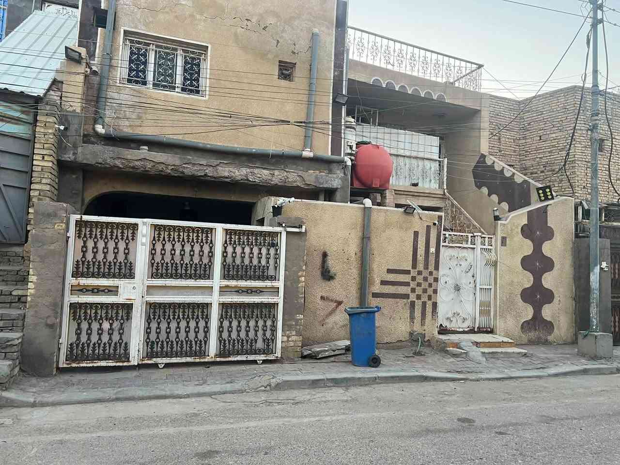 بيت للبيع • ٢٠٠م • قطاع ٣٠