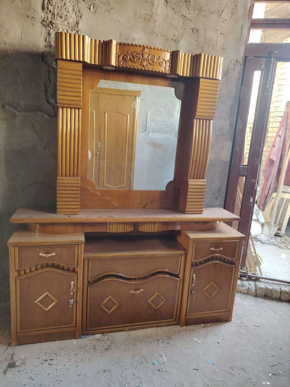 غرفه مستعمله ام السته لبيع شغل تزكام نضيفة حيل المكان بابل قضاء القاسم السعر 650 قفل الرقم***********
