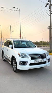لكزس LX570 • ٢٠١٣ • كفاله