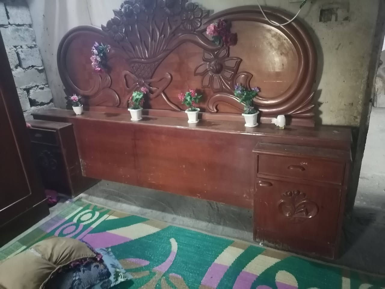 سلام عليكم قرفت خشاب صاج عراقي درجة اولة سعر 350 (  *********** عنوان بغداد لدورة هورجب

