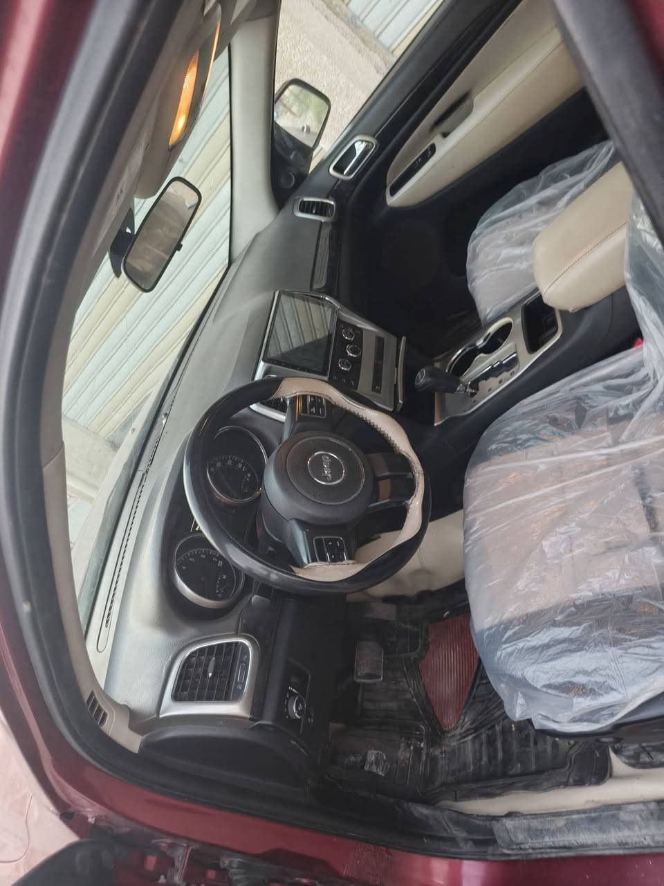 سلام عليكم جيب 12 للبيع فور ويل بصمه رقم بغداد بسمي تحويل سياره وارد ابيع حزام السعر 155 بيه مجال بصيط ***********
