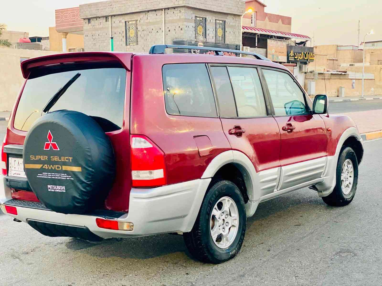 السلام عليكم للبيع باجيرو موديل 2002 رقم بغداد تحويل ثاني يوم سياره مكفوله من الكصه والنقل والضربه والكلبه والعيب الشرعي مكينه وكير فيفيتي جدد حداده طخم تاير ويلكب جدد سياره جاهزه وجديده السعر.59قفل 🔐  الاستفسار الرقم.*********** مكان السياره البصره الزبير

