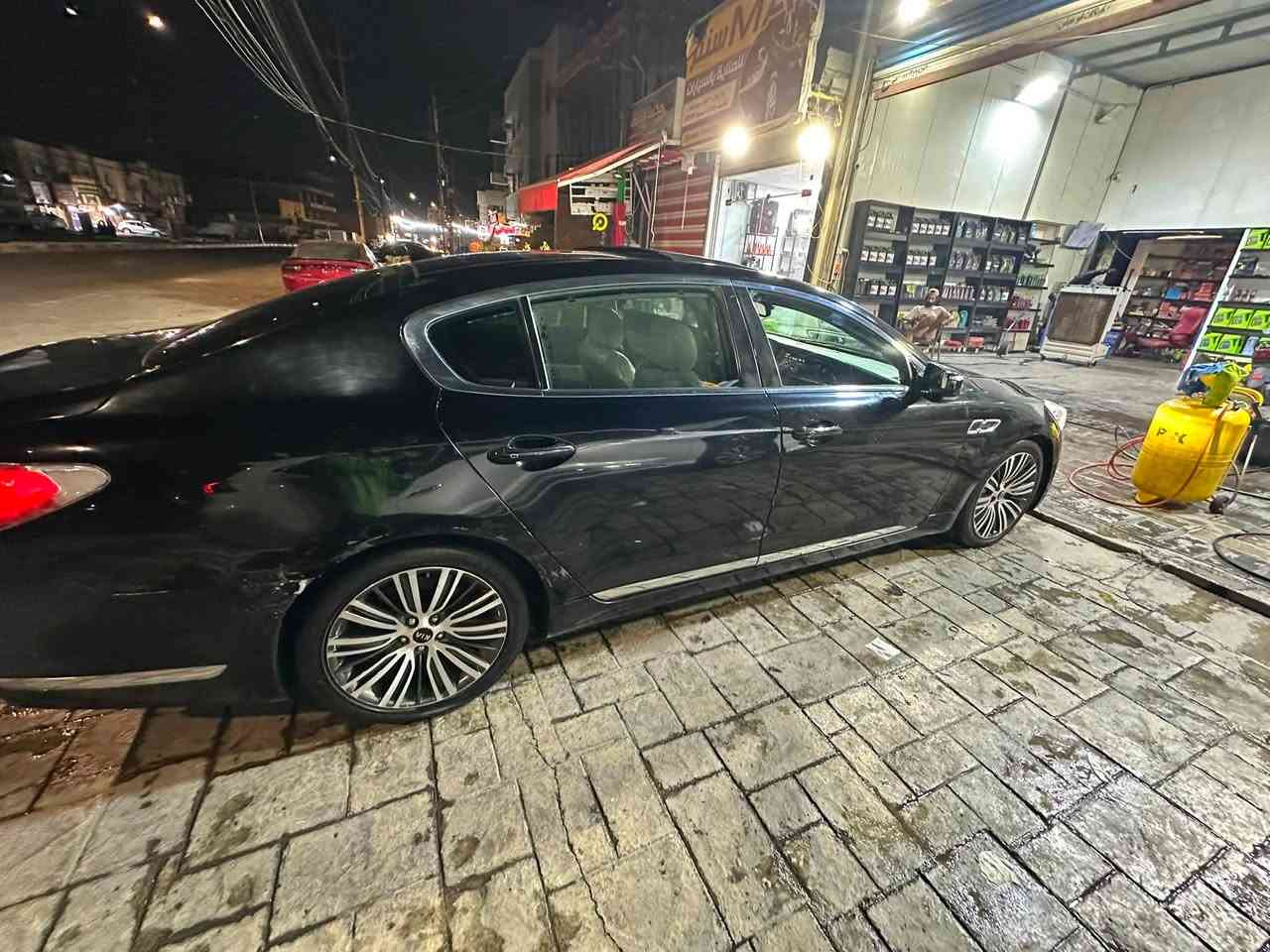 سلام عليكم كيه كوريس موديل 15 حادث واضح بل صوره فقط حادث امريكه هنا بل عراق صار بيه طخات بسيطه سياره كير مكينه تبربد لغد شاصي مكفول سياره فول مواصفات 5 كامرات الي يعرف كيه كوريس يعرف مواصفاته مكينه 8 صرف ماكو ادمه كامله مال بانزين سعر جدا جدا مناسب سعر النترا سياره كلش سريعه صدر 80/100 تخم تاير جديد بيه 19 سماعه سياره فول مواصفات مكاني بغداد سعر 105 مستعجل رقم سياره بغداد الجديد بسمي تحويل ثاني يوم رقمي *********** رجاًء مو شراي او مايعرف بل سياره لا يخابرني /// ملاحظة ابيع حزام هيه سياره اقل من حزام
