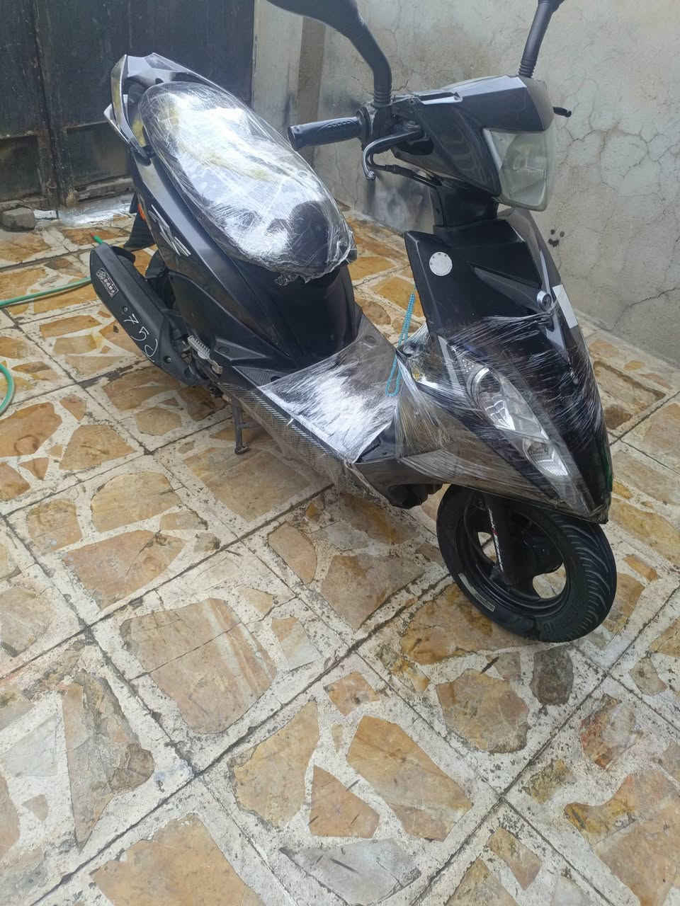 اماكس مضلع حديث نوزل دراجه جديده وما بيها نقص من طول للطول شغاله شاير سكنات لايت عالي نصي دشبول بك لايت شلعه معدل مكينه خرسه بوشه 49 كفاله نضوح تبخير تنقيص كفرات داخل وخارج ختم واحد ويا المكينه سعر 600 وبل عافيه عل يتخذها مكاني الحسينيه مال راشديه بغداد ***********
