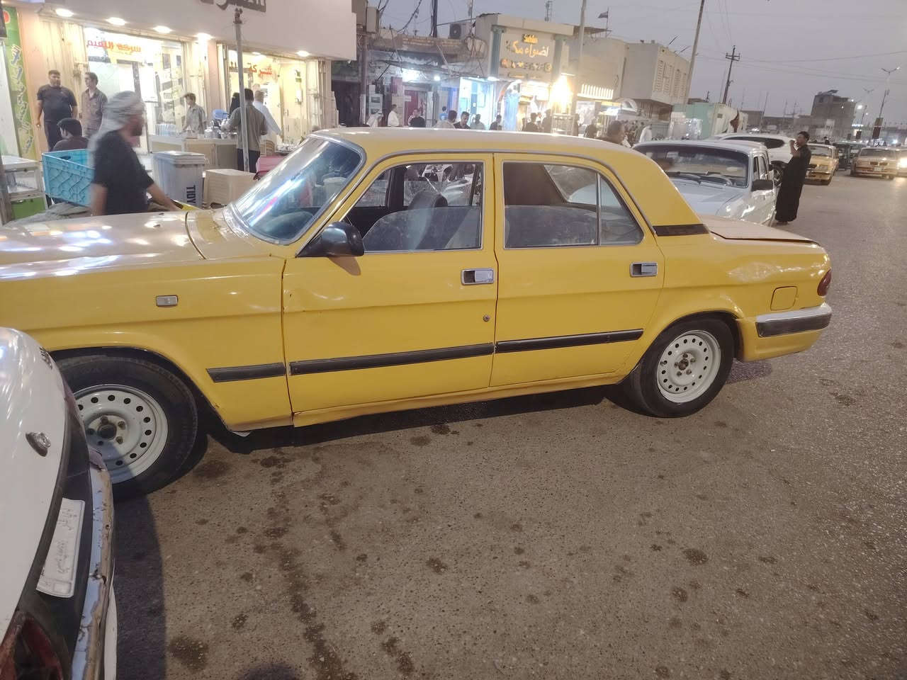 السلام عليكم  فولكه للبيع جاهزه السياره مكينه ثنين ونص حداديه  مكان سوك الشيوخ سعر السياره 28
سياره كهربائياتها نطل للطول جاهزه ما بيها اي نقص نقصها ترتيب فقط الدواخل  ***********
