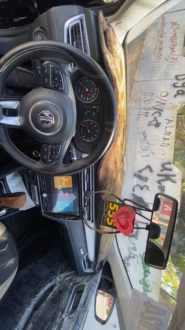 mg5 2024
12km
هیجی پێوە نییە ماڵی دۆستە  گێرو مەکینەیی بەشەرت بێعیب 
جوان کاریی بۆ کراوە ناو ڕەشە  کارتی بەنزینی بۆ کراوە 
شوێن جەمجەماڵ
***********
***********
