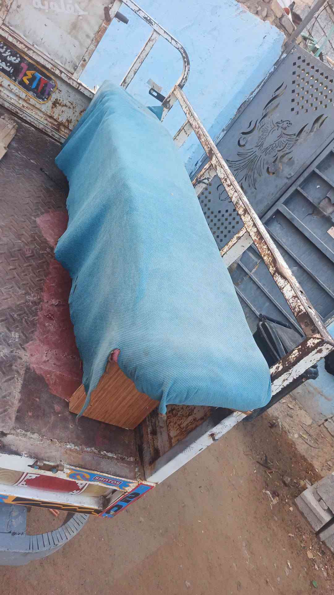 السلام عليكم
 غراض للبيع ويل جمره الاصلي الي يجي وياهة النفخ  سعره 25 وبي مجال 
 المحجر مال جمره سعره  75 وبي مجال 
المصطبات مال امتيار سعرهن 20 وبيهن مجال 
مكاني نجف شارع كربلاء عامود 130 بل زركه 
الرقم ***********
