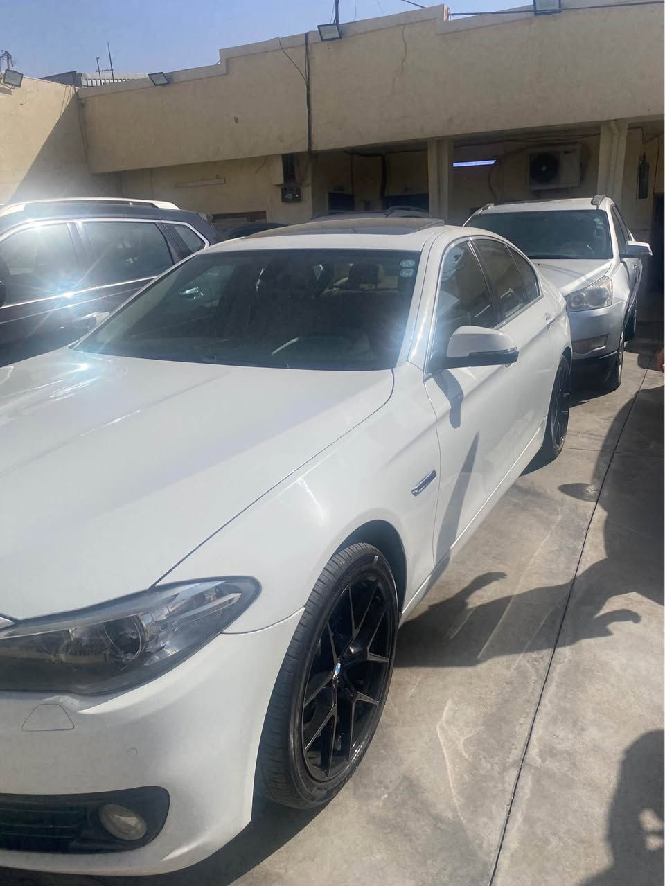 Bmw 2014 شه ريكه عروش بسته ك بوياغى هه يه هه مووى به شه رت *********** أربيل, العراق

